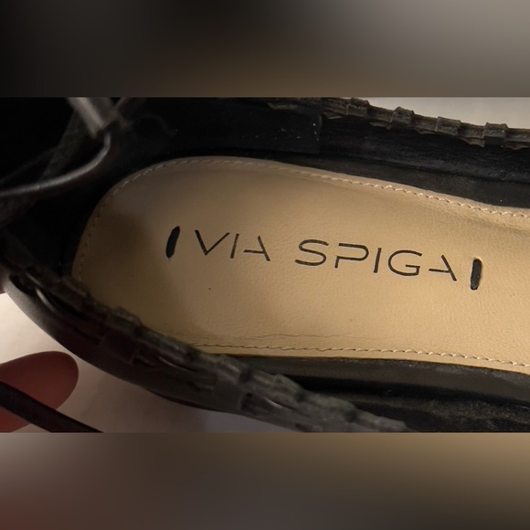 Via Spiga size 8 black leather slip-on flats with ankle tie - Picture 5 of 12